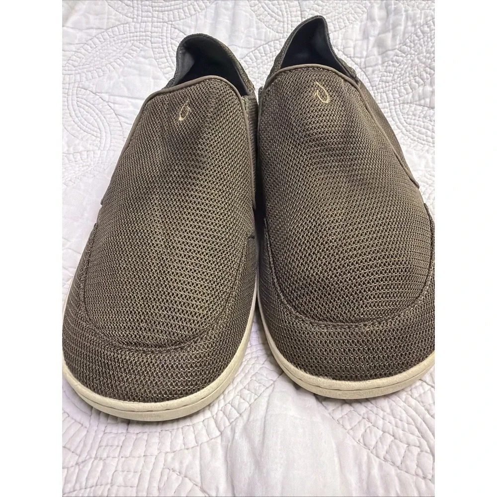 Mens OluKai Nohea Mesh Shoes Size 10.5 Khaki Slip On Casual Comfort Lightweight